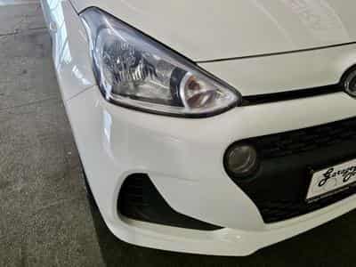 Hyundai i10 1.0 AUTO CLIM NAVI (2019) - Photo 11