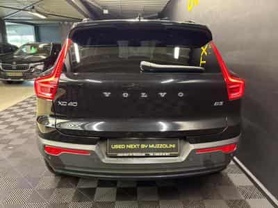 Volvo XC40 B3 163cv BVA (2023) - Foto 3