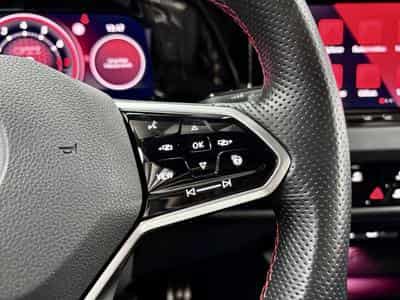 VW Golf GTI Clubsport 2.0 TSI 300 CV DSG7 *BLACK PACK*ACC* *CAM* (2024) - Photo 9