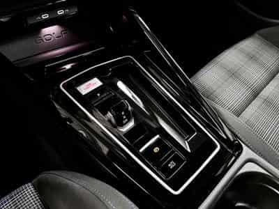 VW Golf GTE PHASE 2  1.5 eHybrid 272 CV DSG 6 *DCC* MATRIX * 360° * (2025) - Photo 15