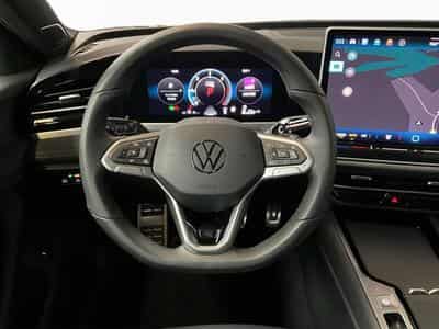 VW Passat R-line+Black-Style+DSG+4M+AHK+IQ-Drive (2025) - Photo 11