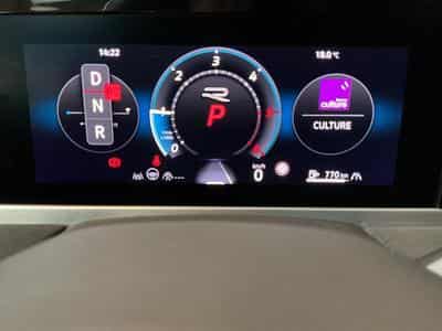 VW Passat R-line+Black-Style+DSG+4M+AHK+IQ-Drive (2025) - Photo 12