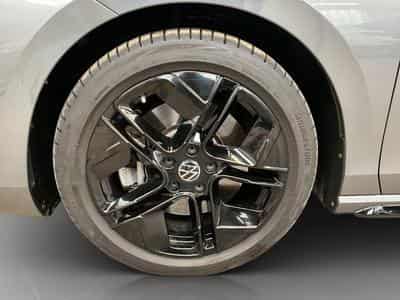 VW Passat R-line+Black-Style+DSG+4M+AHK+IQ-Drive (2025) - Photo 8