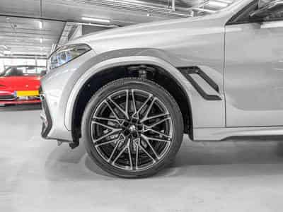 BMW X6M Competition,/Pano/HUD//Soft/CARBONE/360° ACC+ AHK/ Laser Sit (2022) - Photo 5