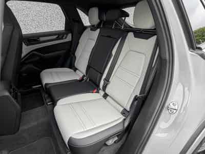 Porsche Cayenne S 4.0 441/ BI-COLOR/ CARBON/ (2023) - Foto 7