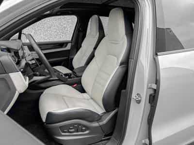 Porsche Cayenne S 4.0 441/ BI-COLOR/ CARBON/ (2023) - Foto 9