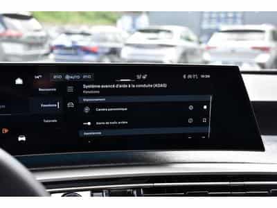 Peugeot 5008 Hybrid 145 Allure e-DCS ACC SG CHFF CAM360 NEUF (2026) - Photo 12