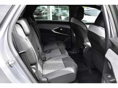 Peugeot 5008 Hybrid 145 Allure e-DCS ACC SG CHFF CAM360 NEUF (2026) - Photo 8