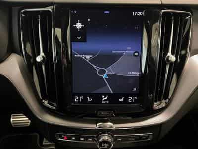 Volvo XC60 R-Design (2021) - Photo 10