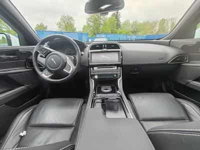 Jaguar XE JAGUAR XE 30T 300CV R-SPORT AWD (2018) - Photo 7