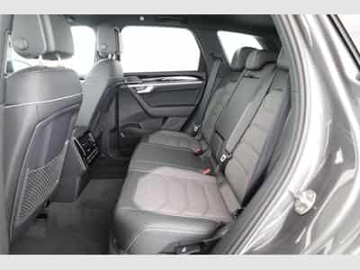 VW Touareg 3.0 TDI 210 kW 4Motion R-Line (2025) - Photo 12
