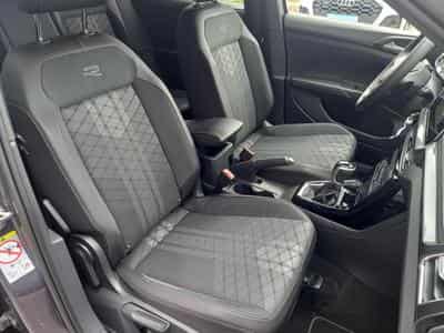 VW T-Cross R-Line 1.0 TSI (2025) - Photo 11