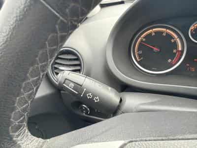 Opel Corsa 1.3 CDTI 95CV (2012) - Photo 12