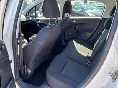 Peugeot 208 208 Active *PDC*SHZ*1.Hand*Euro6*Tempomat* (2019) - Photo 8