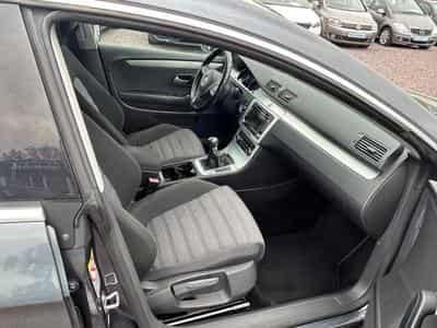 VW Passat Passat CC Sport *Bi-Xenon*PDC*AHK* (2008) - Photo 9