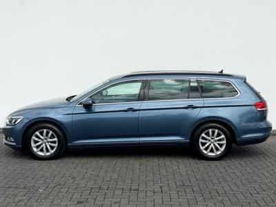 VW Passat Passat Variant 2.0 TDI DSG /NAVI/LED/ACC/AHK/ (2017) - Foto 7