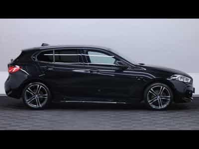BMW 118 i hatch M Sport Steptronic (2024) - Photo 4