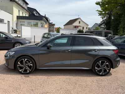 Audi A3 Sportback 35 TDI S line (2025) - Foto 1