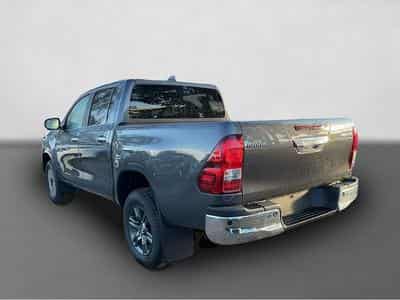 Toyota Hilux (2026) - Foto 2
