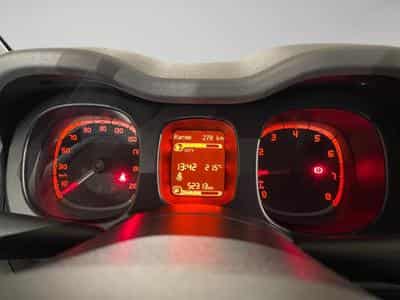 Fiat Panda 1.0 Hybrid 70 MT6 Garmin (2022) - Photo 2
