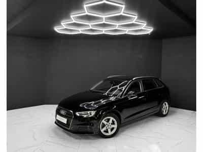 Audi A3 Sportback 30 TFSI (2018) - Photo 1