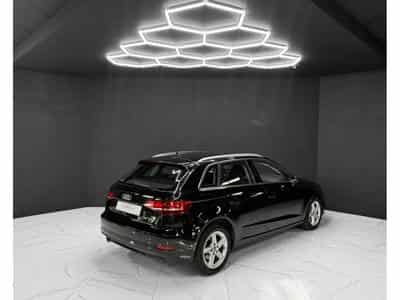 Audi A3 Sportback 30 TFSI (2018) - Photo 5