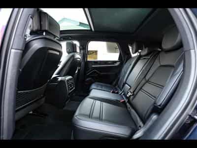 Porsche Cayenne III (2) 3.0 V6 E-HYBRID (470 CH) TIPTRONIC – FR. REGISTRATIO (2024) - Foto 13