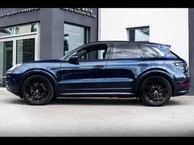 Porsche Cayenne III (2) 3.0 V6 E-HYBRID (470 CH) TIPTRONIC – FR. REGISTRATIO (2024) - Foto 2