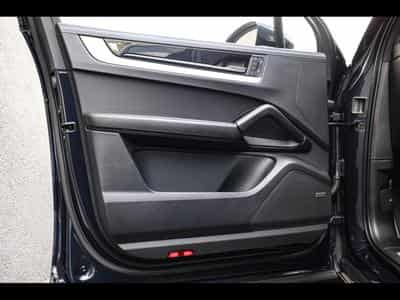 Porsche Cayenne III (2) 3.0 V6 E-HYBRID (470 CH) TIPTRONIC – FR. REGISTRATIO (2024) - Foto 9