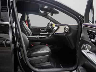 Mercedes EQ (2023) - Photo 2