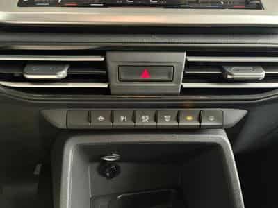 Ford Tourneo 1.5 Ecoboost 116 AT Titanium L2 (2025) - Photo 14