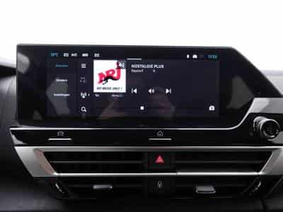 Citroën C4 1.2 Hybride 145 e-DC6 Max (2025) - Photo 8