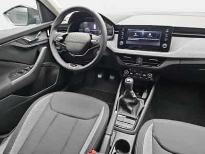 Skoda Kamiq 1.0 TSi 116 DSG Selection (2026) - Foto 8
