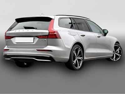 Volvo V60 (2025) - Photo 3