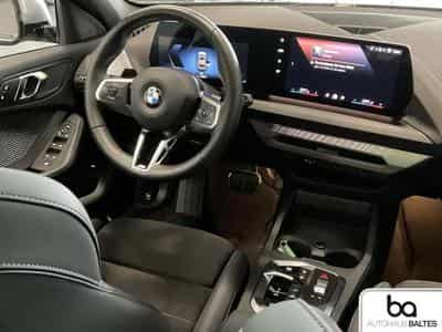BMW 120 (2025) - Photo 9