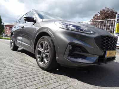 Ford Kuga 1.5 ST-LINE X 150CV (2022) - Photo 3