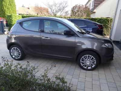 Lancia Ypsilon 0.9 Automatique (2013) - Photo 3