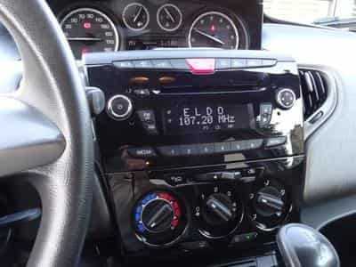 Lancia Ypsilon 0.9 Automatique (2013) - Photo 7