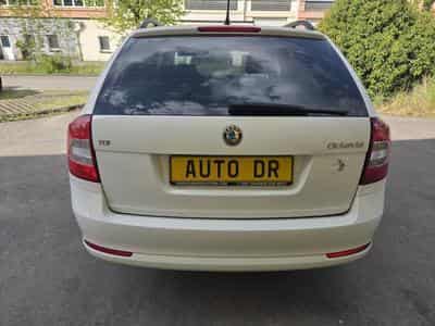 Skoda Octavia Combi 1.6 Tdi 105 CV Garantie 12 Mois (2011) - Photo 14