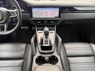 Porsche Cayenne S / Essence (2021) - Photo 13