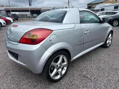 Opel Tigra Tigra Twin Top Sport 1.8 *Teilleder*Klima* (2006) - Photo 4