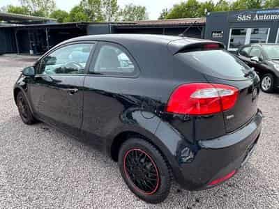 Kia Rio Rio Business Line *Bluetooth*Klima*MFL*Euro5* (2013) - Photo 6