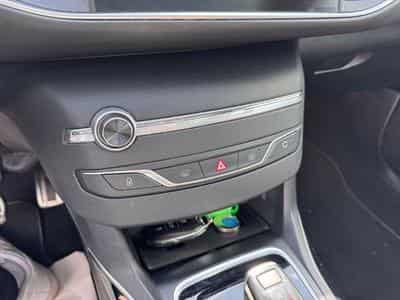 Peugeot 308 308 SW GT *Automatik*Navi*Kamera*Pano*Eu6d (2018) - Photo 14