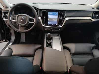 Volvo V60 B4 Plus Dark / Diesel (2023) - Foto 3