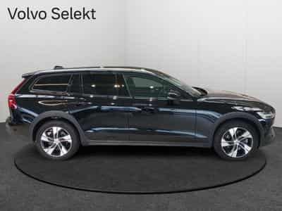 Volvo V60 B4 Plus Dark / Diesel (2023) - Foto 7
