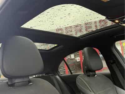 Mercedes C 180 AMG LINE PANO CUIR NAVI 1 HAND (2025) - Foto 3
