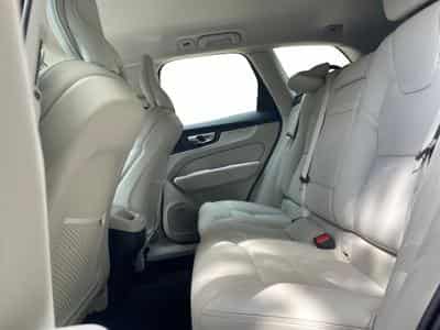 Volvo XC60 2.0 B4 MHEV Ultimate Bright (2021) - Photo 9