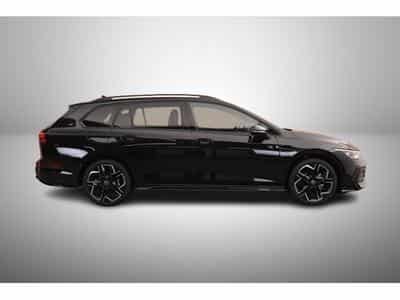 VW Golf 1.5 eTSI mHEV 150 DSG R-Line (2026) - Photo 3