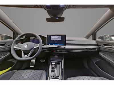 VW Golf 1.5 eTSI mHEV 150 DSG R-Line (2026) - Photo 8