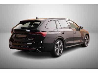 Skoda Octavia 2.0 TSi DSG 265 RS (2025) - Foto 5